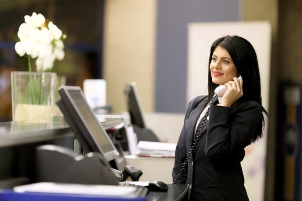 Responsabilidades de una recepcionista: que hacer